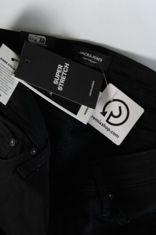 Pánske džínsy  Jack & Jones, Veľkosť M, Farba Čierna, Cena  32,95 €