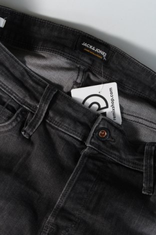 Męskie jeansy Jack & Jones, Rozmiar S, Kolor Szary, Cena 53,99 zł