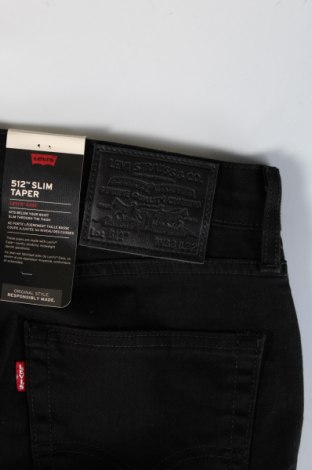 Мъжки дънки Levi's, Размер L, Цвят Черен, Цена 111,99 лв.