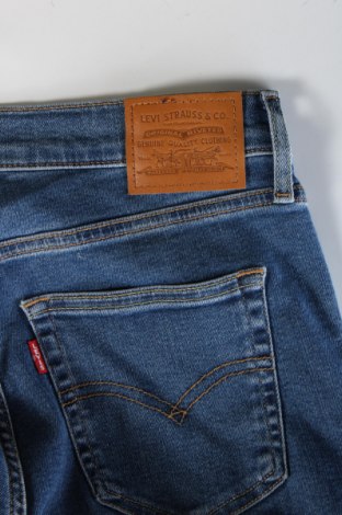 Мъжки дънки Levi's, Размер M, Цвят Син, Цена 94,99 лв.