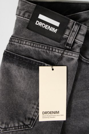 Pantaloni scurți de bărbați Dr. Denim, Mărime M, Culoare Gri, Preț 81,99 Lei