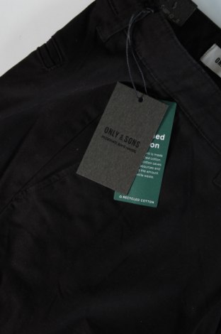 Pantaloni scurți de bărbați Only & Sons, Mărime M, Culoare Negru, Preț 59,99 Lei