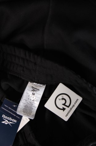 Pantaloni scurți de bărbați Reebok, Mărime M, Culoare Negru, Preț 114,49 Lei