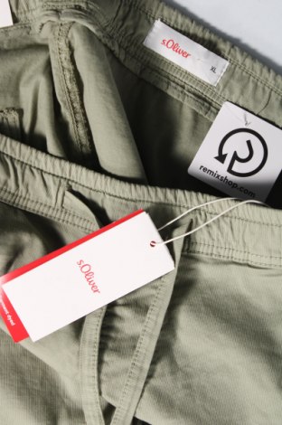 Pantaloni scurți de bărbați S.Oliver, Mărime XL, Culoare Verde, Preț 161,49 Lei