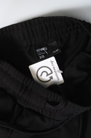 Pantaloni scurți de bărbați Sinsay, Mărime XS, Culoare Negru, Preț 71,22 Lei