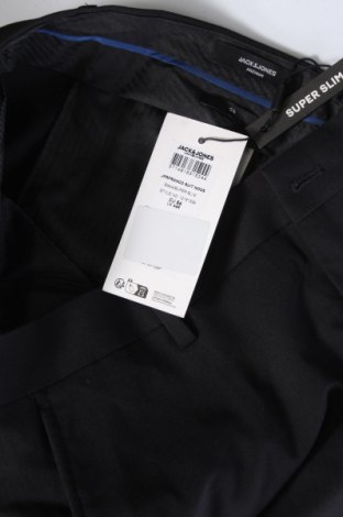 Мъжки костюм Jack & Jones PREMIUM, Размер XL, Цвят Черен, Цена 149,99 лв.