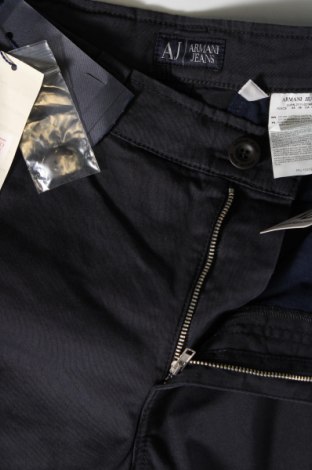 Męskie spodnie Armani Jeans, Rozmiar M, Kolor Niebieski, Cena 812,99 zł