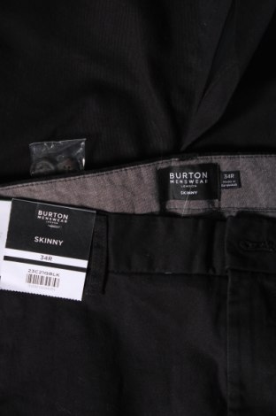 Pantaloni de bărbați Burton of London, Mărime L, Culoare Negru, Preț 153,99 Lei