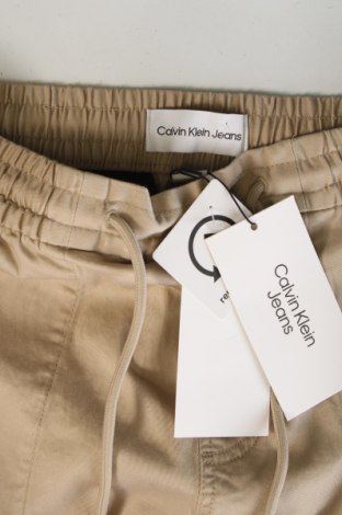 Pantaloni de bărbați Calvin Klein Jeans, Mărime S, Culoare Bej, Preț 415,99 Lei