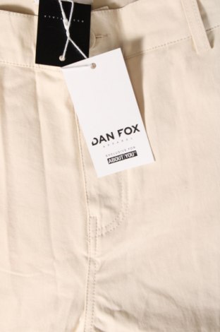 Pantaloni de bărbați Dan Fox X About You, Mărime L, Culoare Bej, Preț 91,99 Lei