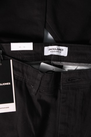 Мъжки панталон Jack & Jones, Размер M, Цвят Черен, Цена 39,99 лв.