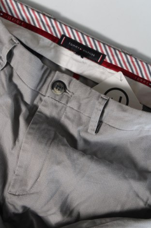 Pantaloni de bărbați Tommy Hilfiger, Mărime L, Culoare Gri, Preț 292,99 Lei