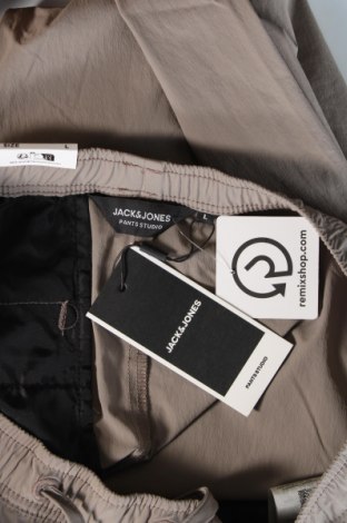 Ανδρικό αθλητικό παντελόνι Jack & Jones, Μέγεθος L, Χρώμα Καφέ, Τιμή 21,49 €