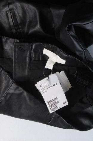 Fustă H&M, Mărime M, Culoare Negru, Preț 24,99 Lei