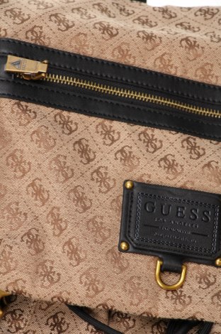 Ruksak  Guess, Barva Vícebarevné, Cena  3 143,00 Kč