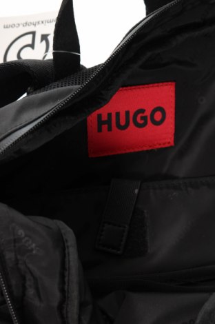 Раница Hugo Boss, Цвят Черен, Цена 379,29 лв.