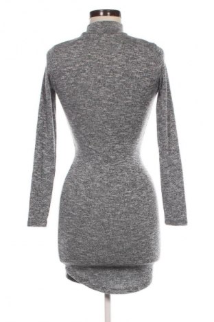 Kleid, Größe XS, Farbe Grau, Preis 8,99 €