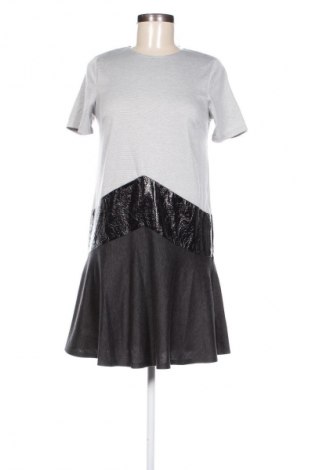 Kleid ASOS, Größe S, Farbe Grau, Preis 41,49 €