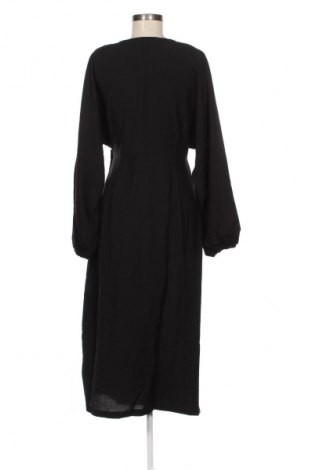 Kleid Edited, Größe M, Farbe Schwarz, Preis € 21,49