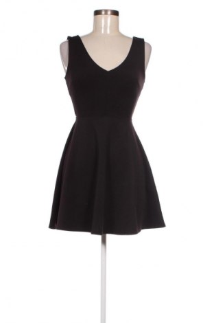 Kleid Forever 21, Größe S, Farbe Schwarz, Preis 5,99 €