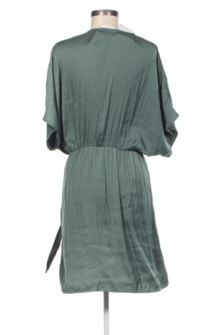 Rochie Guido Maria Kretschmer for About You, Mărime M, Culoare Verde, Preț 159,99 Lei