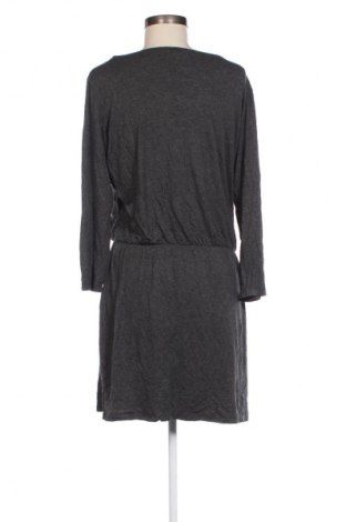 Kleid H&M Mama, Größe L, Farbe Grau, Preis 7,49 €