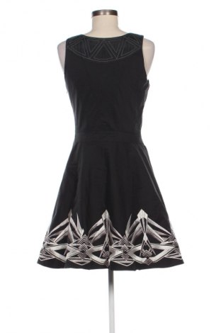 Kleid Karen Millen, Größe M, Farbe Schwarz, Preis 57,57 €