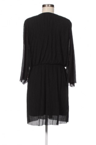 Kleid Monki, Größe L, Farbe Schwarz, Preis 5,99 €