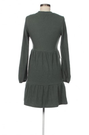 Kleid SHEIN, Größe M, Farbe Grün, Preis 8,49 €