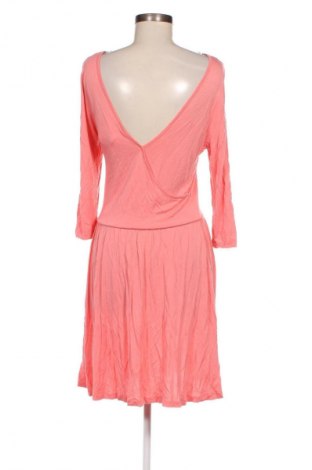 Kleid South, Größe M, Farbe Aschrosa, Preis 6,99 €