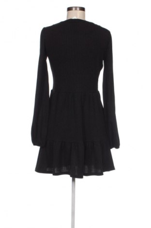 Kleid Stradivarius, Größe M, Farbe Schwarz, Preis 8,49 €