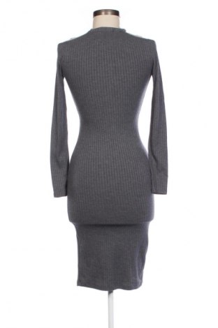 Kleid Terranova, Größe XS, Farbe Grau, Preis € 5,99