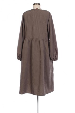 Kleid VRS, Größe XXL, Farbe Beige, Preis 25,99 €