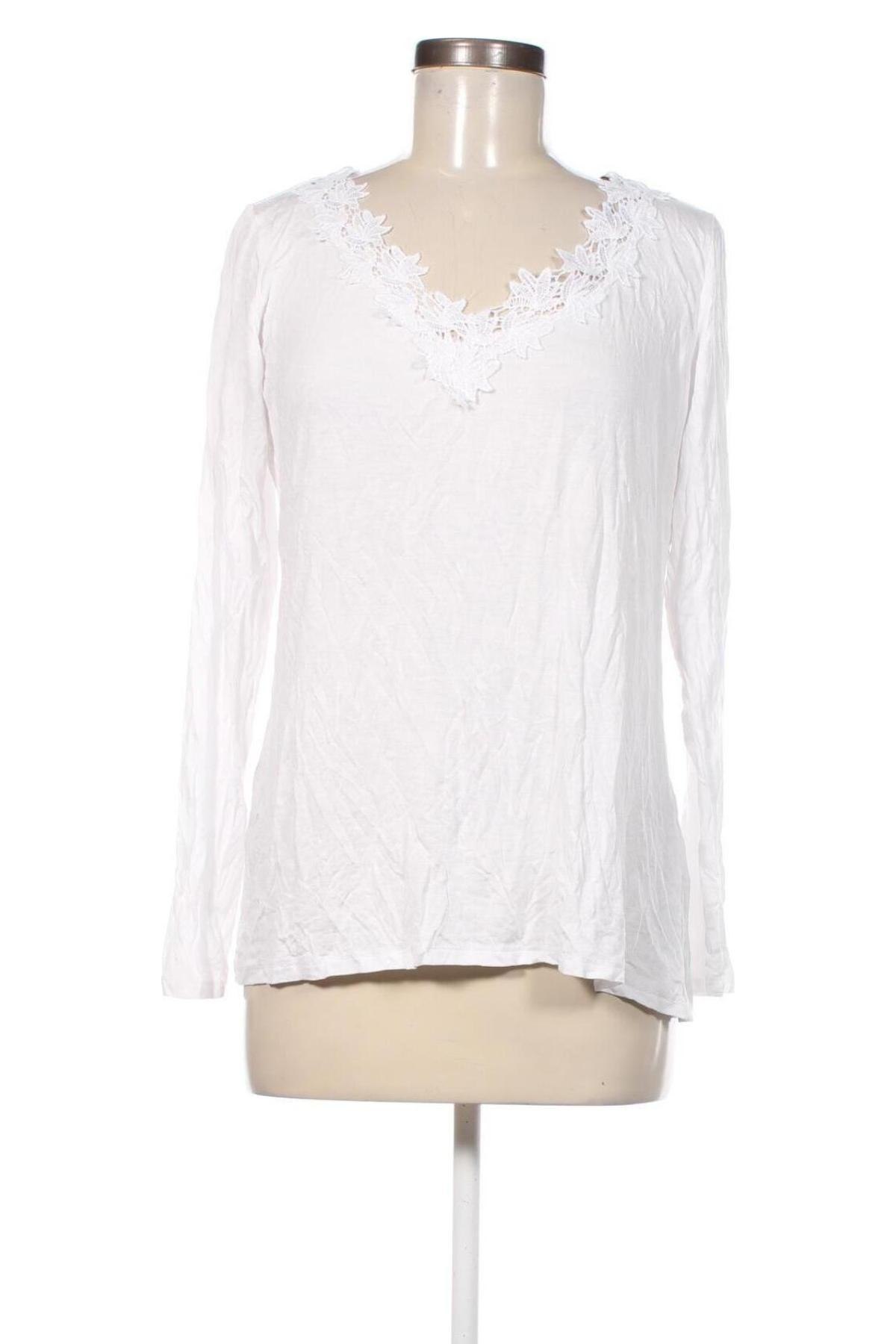 Damen Shirt Janina, Größe M, Farbe Weiß, Preis € 4,99