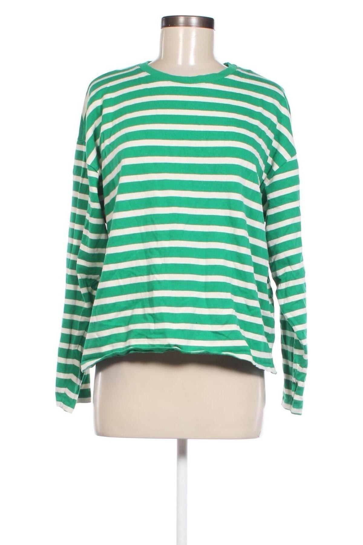 Bluză de femei Pull&Bear, Mărime M, Culoare Verde, Preț 21,99 Lei