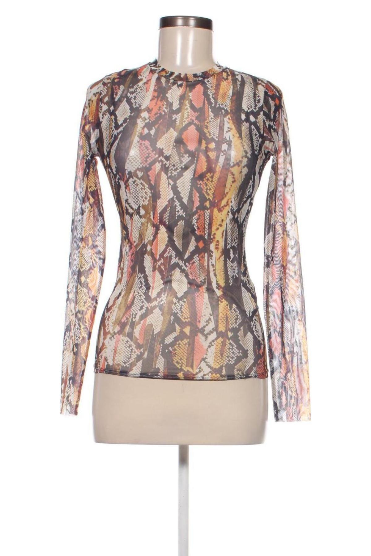 Damen Shirt Stradivarius, Größe S, Farbe Mehrfarbig, Preis 2,99 €