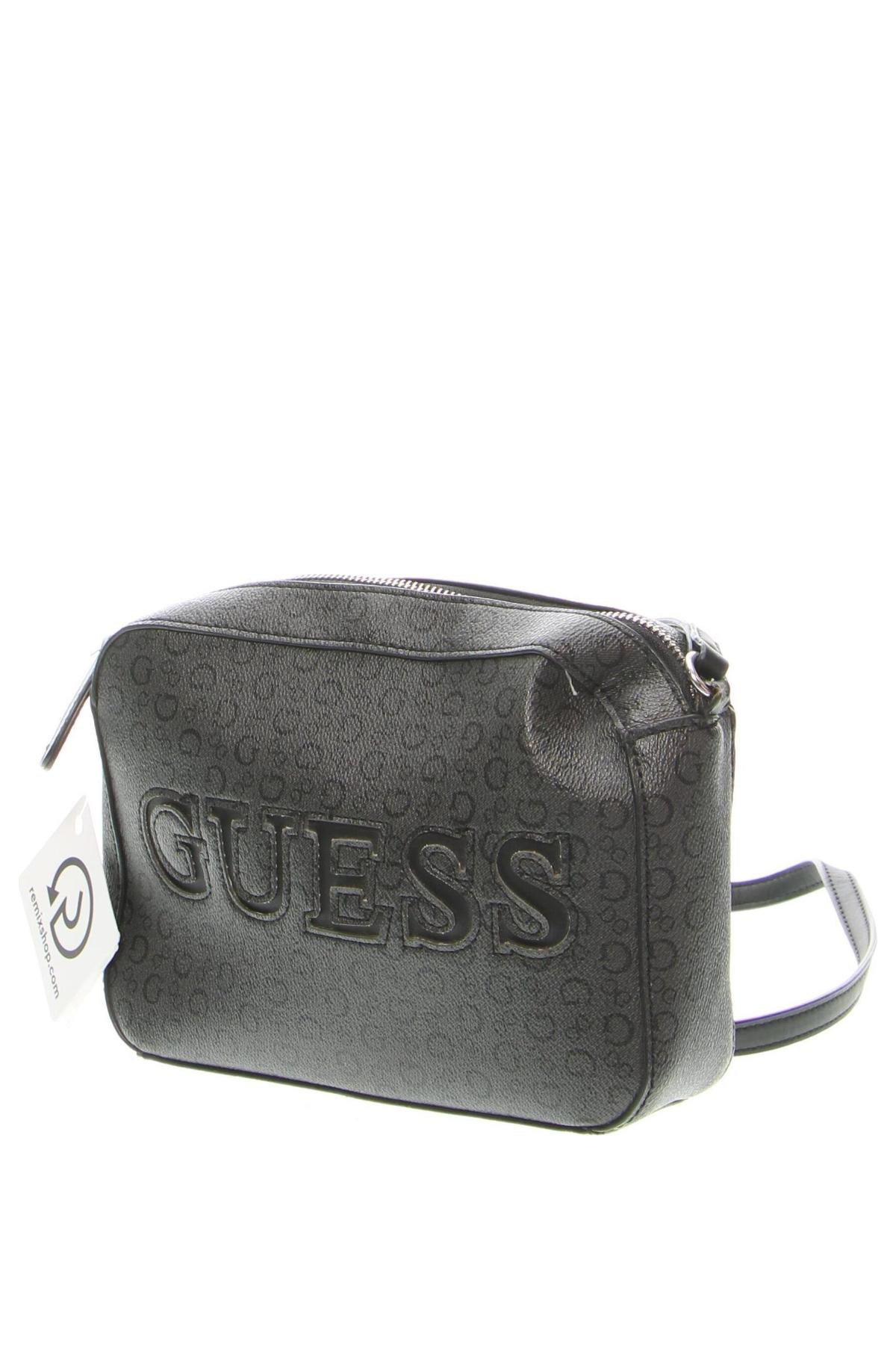 Дамска чанта Guess, Цвят Черен, Цена 225,79 лв.