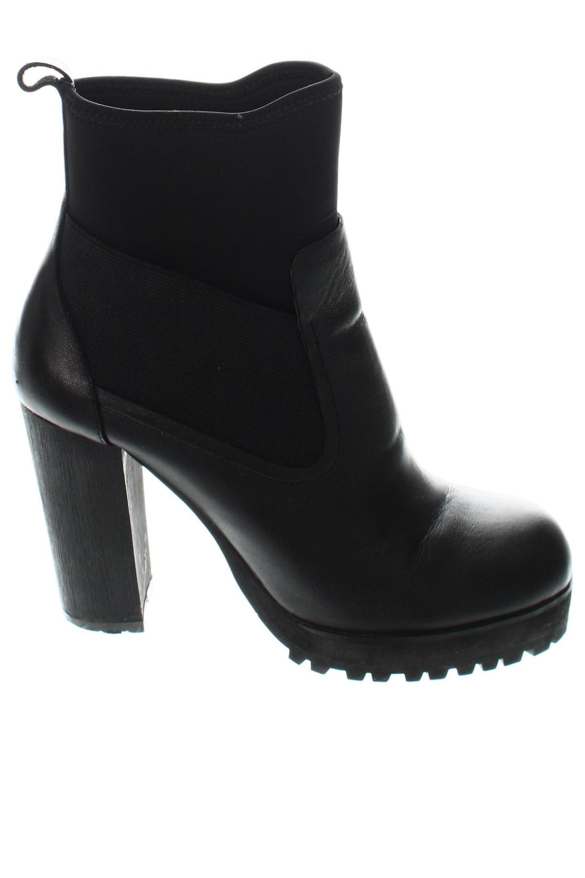 Botine de damă Daniele Gilardo, Mărime 39, Culoare Negru, Preț 71,99 Lei