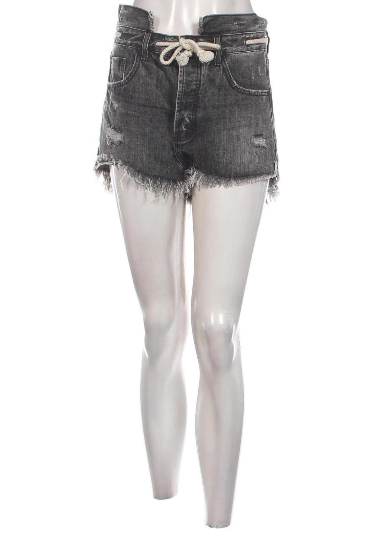 Damen Shorts, Größe S, Farbe Grau, Preis € 4,99