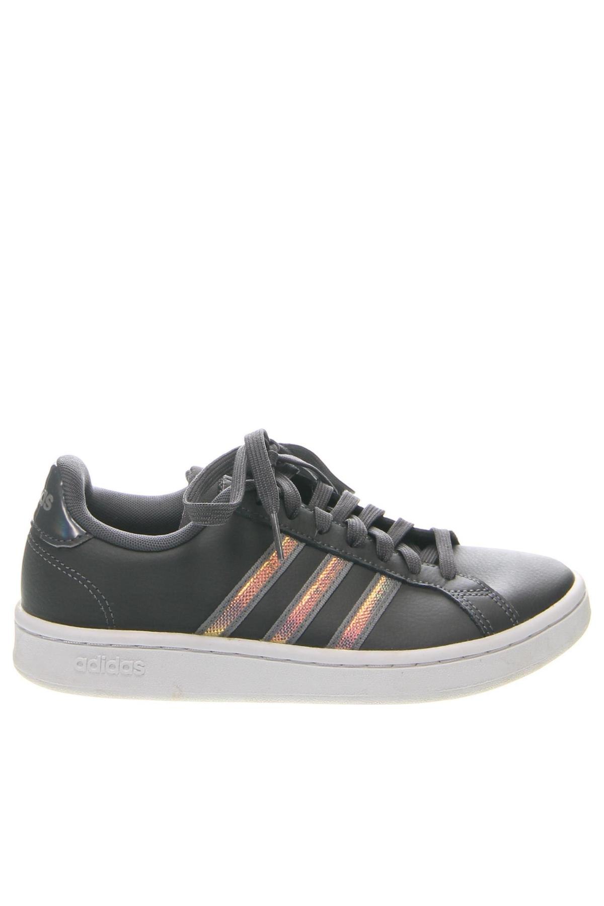 Obuwie damskie Adidas, Rozmiar 37, Kolor Szary, Cena 122,99 zł