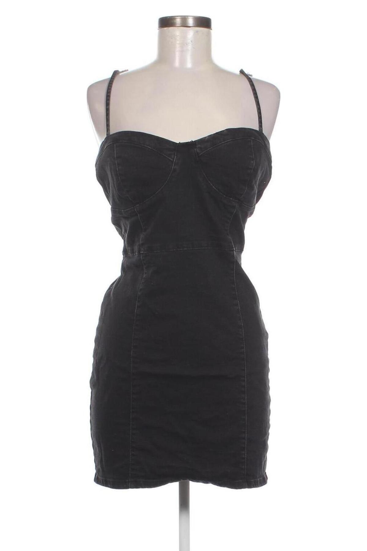 Rochie Bershka, Mărime M, Culoare Negru, Preț 33,99 Lei