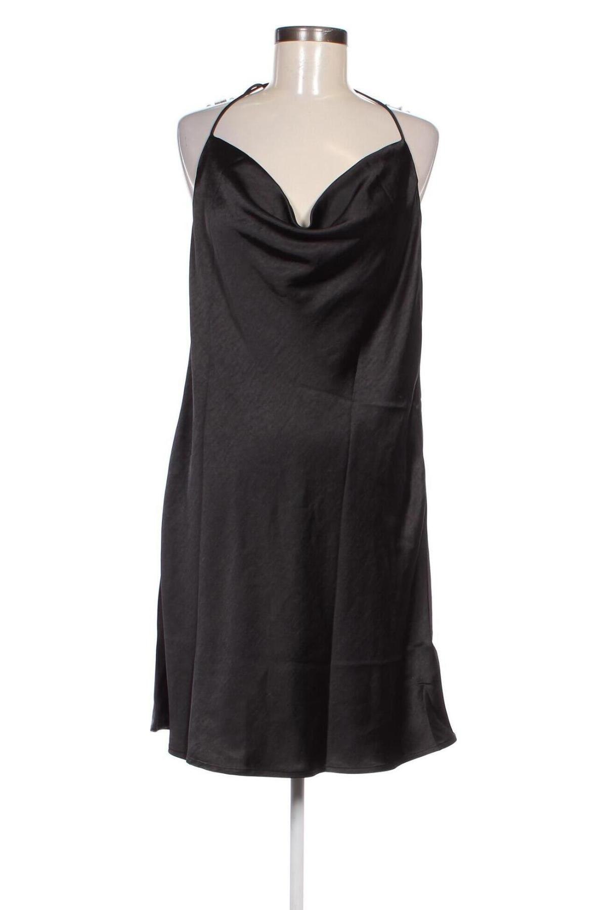 Φόρεμα Gina Tricot, Μέγεθος XXL, Χρώμα Μαύρο, Τιμή 36,79 €