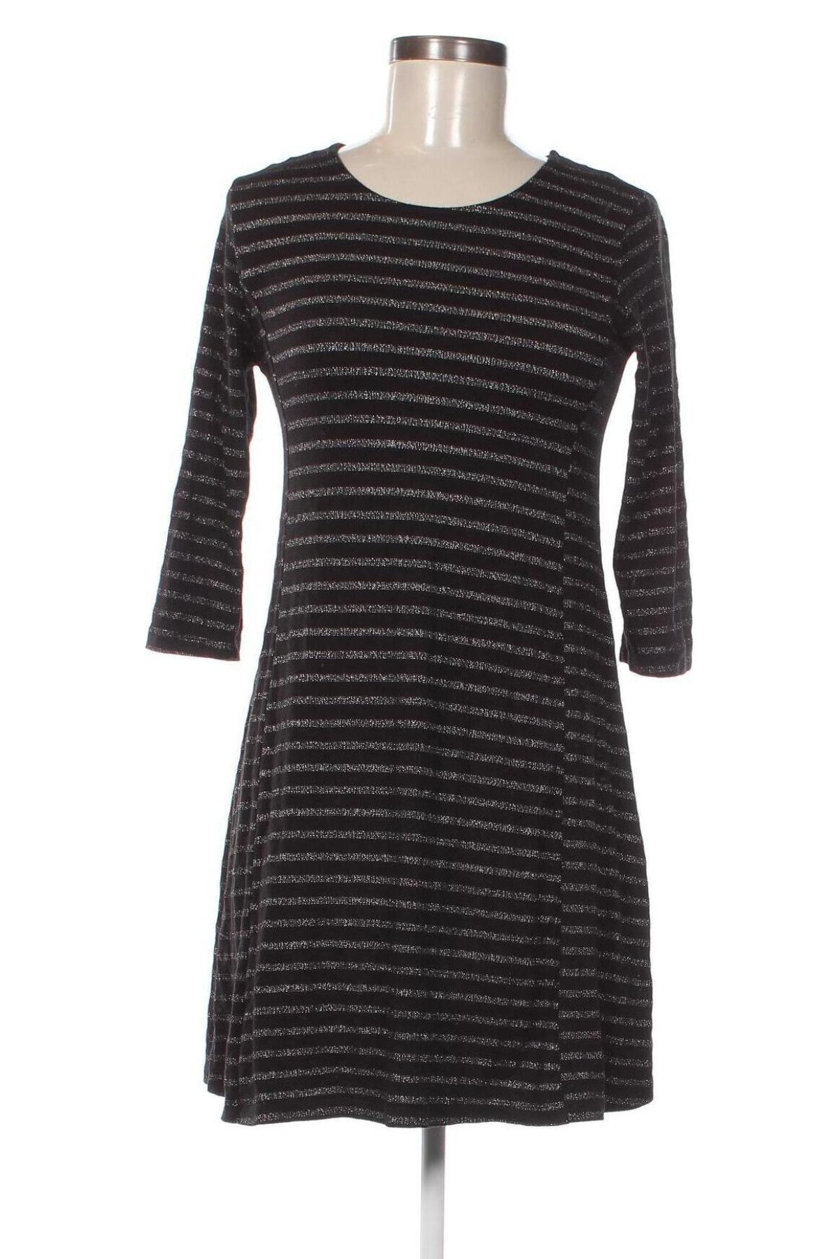 Kleid Stradivarius, Größe S, Farbe Schwarz, Preis 7,49 €