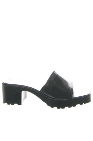Papucs Bershka, Méret 39, Szín Fekete, Ár 10 179 Ft