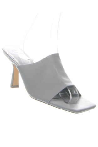 Papuci H&M, Mărime 41, Culoare Gri, Preț 77,99 Lei