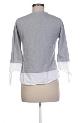 Damen Shirt Bershka, Größe S, Farbe Grau, Preis 9,72 €