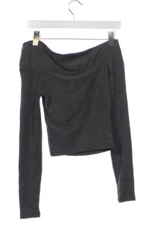 Damen Shirt Bershka, Größe XS, Farbe Grau, Preis € 21,99