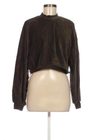 Damen Shirt Bershka, Größe XS, Farbe Grün, Preis € 9,99