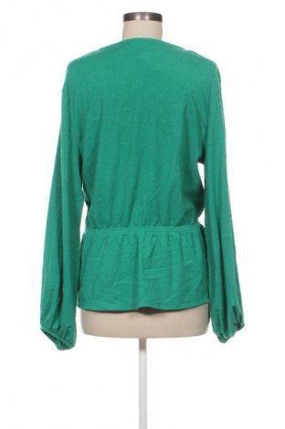 Damen Shirt Cubus, Größe M, Farbe Grün, Preis 13,99 €