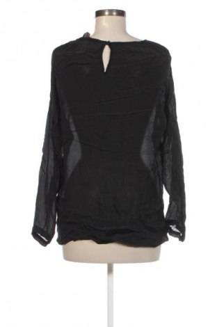 Bluză de femei Funky Staff, Mărime M, Culoare Negru, Preț 117,99 Lei